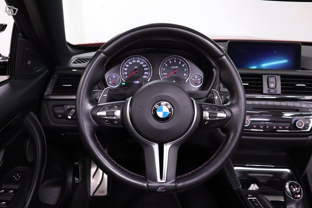 BMW M4 19