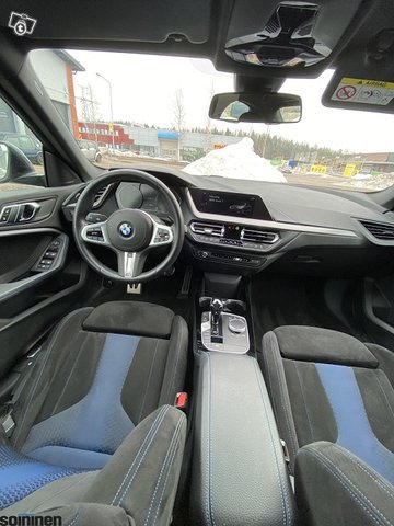 BMW 218 8