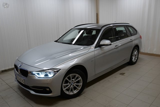 BMW 320