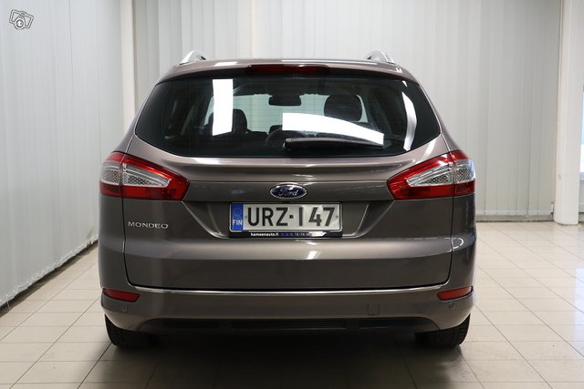 Ford Mondeo 13