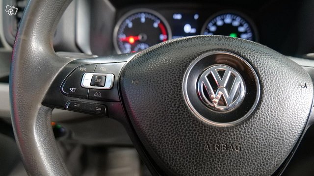 Volkswagen CRAFTER 10