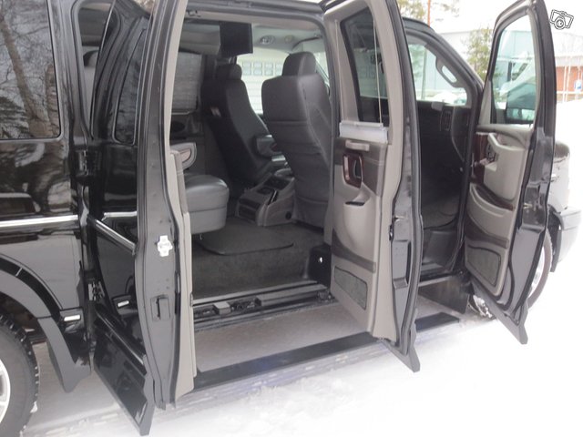 Chevrolet Express 7