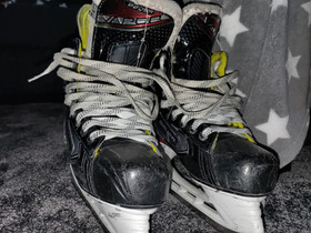 Bauer Vapor X2.9 luistimet, Jääkiekko ja luistelu, Urheilu ja ulkoilu, Kajaani, Tori.fi Bauer Vapor X2.9 luistimet, Jääkiekko ja luistelu, Urheilu ja ulkoilu, Kajaani, Tori.fi