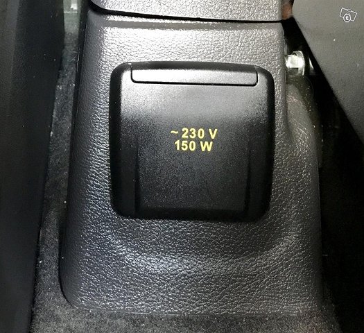 Ford Tourneo Custom 13