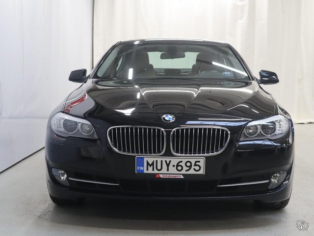BMW 528 9
