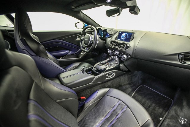 Aston Martin V8 Vantage 7