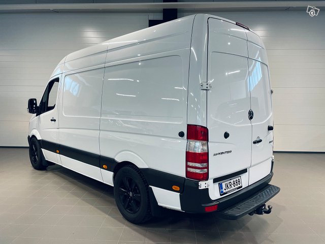 Mercedes-Benz Sprinter 2
