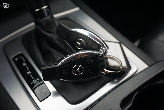 Mercedes-Benz E 16