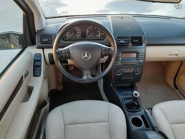 Mercedes-Benz A-sarja 6