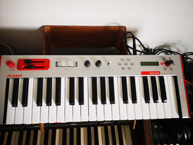 Alesis Micron, Pianot, urut ja koskettimet, Musiikki ja soittimet, Lahti, Tori.fi Alesis Micron, Pianot, urut ja koskettimet, Musiikki ja soittimet, Lahti, Tori.fi