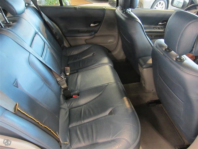 Renault Laguna 16