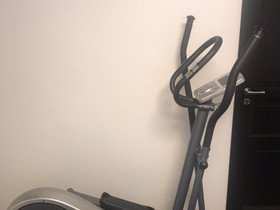 Crosstrainer, Kuntoilu ja fitness, Urheilu ja ulkoilu, Oulainen, Tori.fi Crosstrainer, Kuntoilu ja fitness, Urheilu ja ulkoilu, Oulainen, Tori.fi