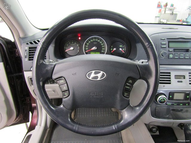Hyundai Sonata 9