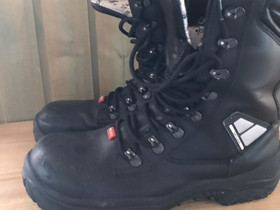 Jalas turvakenkä drylock 3325, Ulkoilu ja retkeily, Urheilu ja ulkoilu, Vaasa, Tori.fi Jalas turvakenkä drylock 3325, Ulkoilu ja retkeily, Urheilu ja ulkoilu, Vaasa, Tori.fi