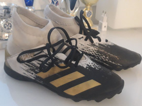 Adidas predator 35.5, Jalkapallo, Urheilu ja ulkoilu, Mikkeli, Tori.fi Adidas predator 35.5, Jalkapallo, Urheilu ja ulkoilu, Mikkeli, Tori.fi