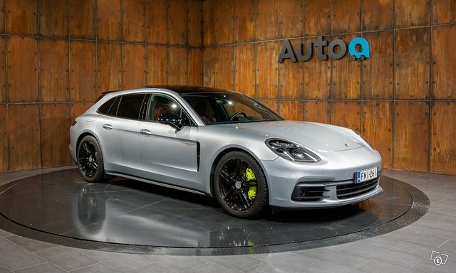 Porsche Panamera 1