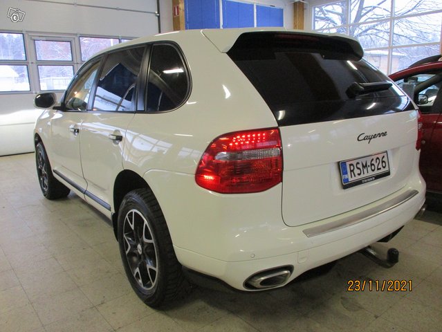 Porsche Cayenne 3