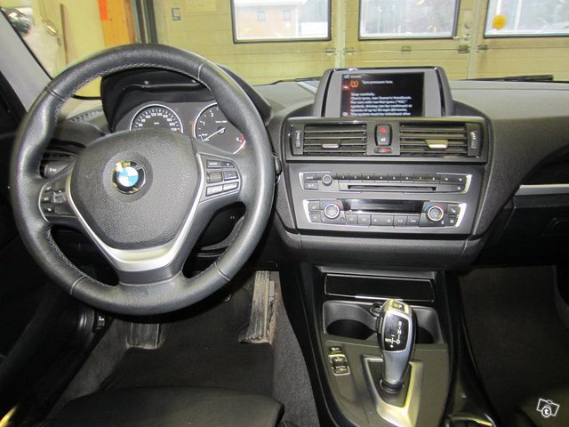 BMW 118D 9