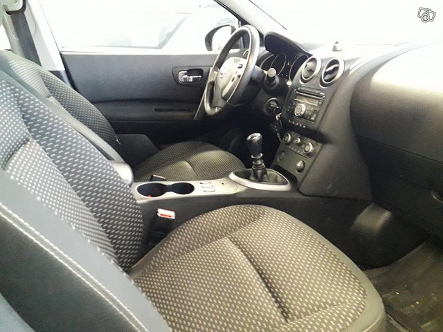 Nissan QASHQAI 7