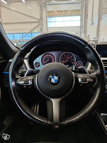 BMW 335 Gran Turismo 9