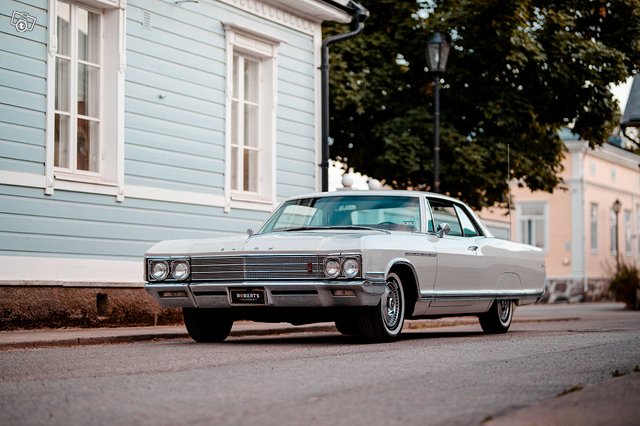 Buick Electra 6