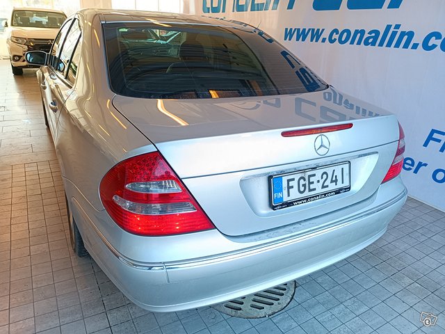 Mercedes-Benz E 2