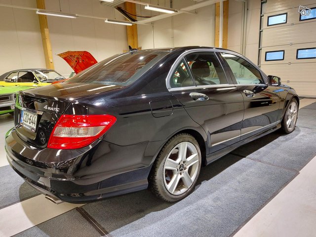 Mercedes-Benz C 3