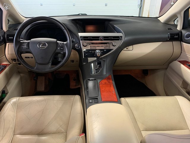 Lexus RX 7