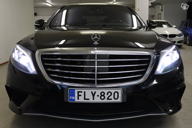 Mercedes-Benz S 63 AMG 2