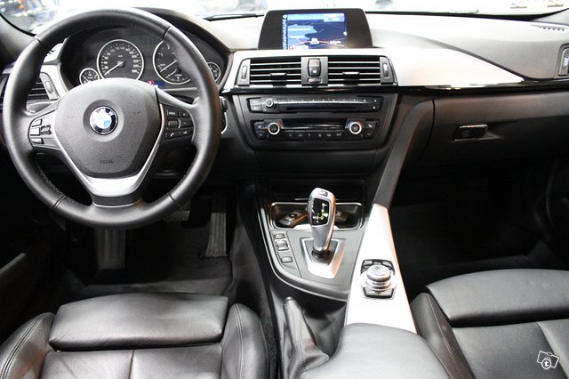 BMW 335 11