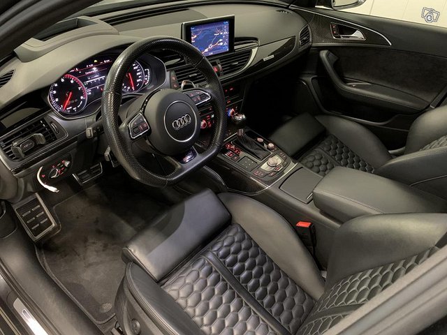 Audi RS6 8