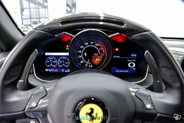 Ferrari FF 17