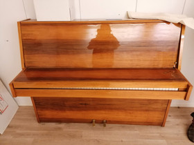 Piano, Pianot, urut ja koskettimet, Musiikki ja soittimet, Hämeenlinna, Tori.fi Piano, Pianot, urut ja koskettimet, Musiikki ja soittimet, Hämeenlinna, Tori.fi