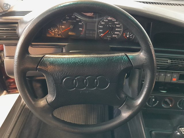 Audi 100 9
