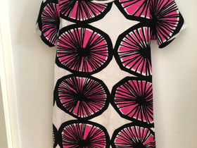 Marimekko mekko, Vaatteet ja kengät, Vantaa, Tori.fi Marimekko mekko, Vaatteet ja kengät, Vantaa, Tori.fi