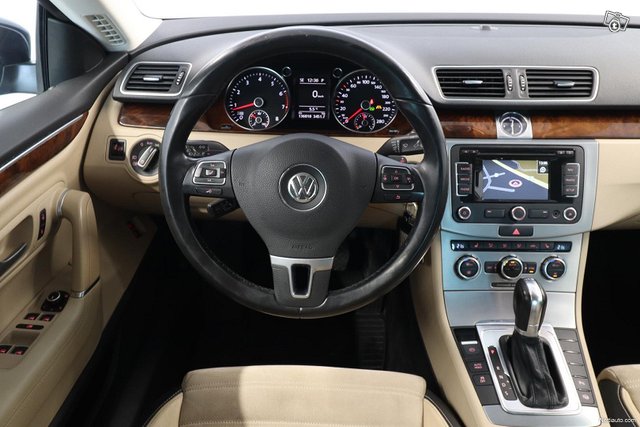 Volkswagen CC 11