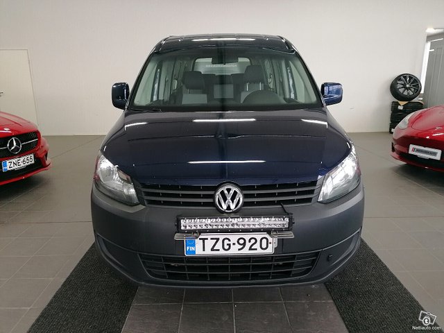 Volkswagen Caddy Maxi 2