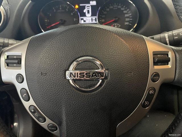 Nissan Qashqai 10