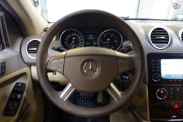 Mercedes-Benz ML 15
