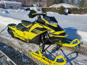 Ski-Doo Renegade, Moottorikelkat, Moto, Savonlinna, Tori.fi Ski-Doo Renegade, Moottorikelkat, Moto, Savonlinna, Tori.fi