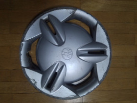 Toyota 13" pölykapseli, Renkaat ja vanteet, Helsinki, Tori.fi Toyota 13" pölykapseli, Renkaat ja vanteet, Helsinki, Tori.fi