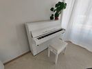 Valkoinen Hellas piano silent ominaisuudella