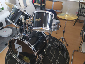 Millenium focus junior -rumpusetti, Rummut, Musiikki ja soittimet, Rovaniemi, Tori.fi Millenium focus junior -rumpusetti, Rummut, Musiikki ja soittimet, Rovaniemi, Tori.fi