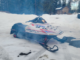 Polaris indy 440 XCR, Moottorikelkat, Moto, Kajaani, Tori.fi Polaris indy 440 XCR, Moottorikelkat, Moto, Kajaani, Tori.fi