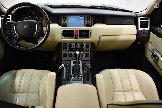 Land Rover Range Rover 12