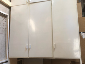 Vanha iso keittiön kaapisto, Hyllyt ja säilytys, Sisustus ja huonekalut, Hämeenlinna, Tori.fi Vanha iso keittiön kaapisto, Hyllyt ja säilytys, Sisustus ja huonekalut, Hämeenlinna, Tori.fi