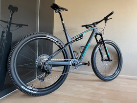 Canyon Lux Trail CF 8 L downcountry AXS osilla, Maastopyörät, Polkupyörät ja pyöräily, Helsinki, Tori.fi Canyon Lux Trail CF 8 L downcountry AXS osilla, Maastopyörät, Polkupyörät ja pyöräily, Helsinki, Tori.fi