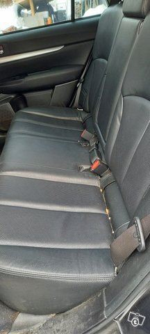 Subaru Legacy 13