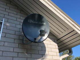 Satelliittiantenni ja LNB laite, Muu viihde-elektroniikka, Viihde-elektroniikka, Kajaani, Tori.fi Satelliittiantenni ja LNB laite, Muu viihde-elektroniikka, Viihde-elektroniikka, Kajaani, Tori.fi