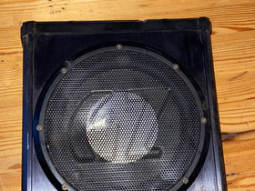 Ground zero 8" aktiivisubwoofer, Audio ja musiikkilaitteet, Viihde-elektroniikka, Kokkola, Tori.fi Ground zero 8" aktiivisubwoofer, Audio ja musiikkilaitteet, Viihde-elektroniikka, Kokkola, Tori.fi